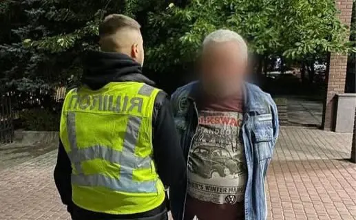 У Києві псевдовійськовий викрав у жінки понад 400 тисяч гривень — отримав шість років ув’язнення
