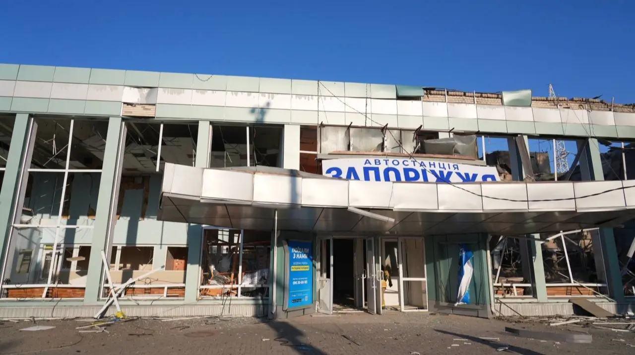 Запоріжжя: Відновлення після російського авіаудару на вокзалі