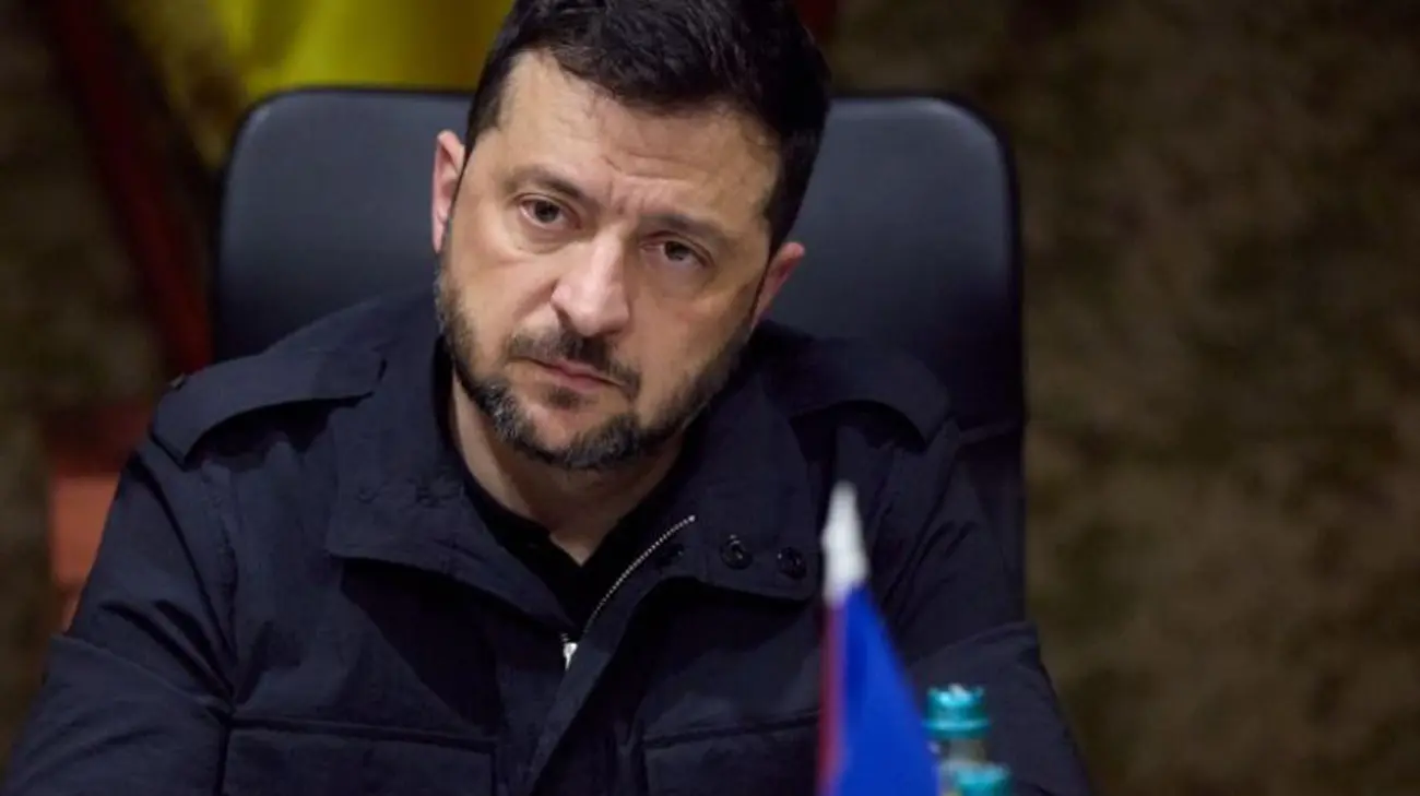 Зеленський доручив збільшувати контрактну складову в армії