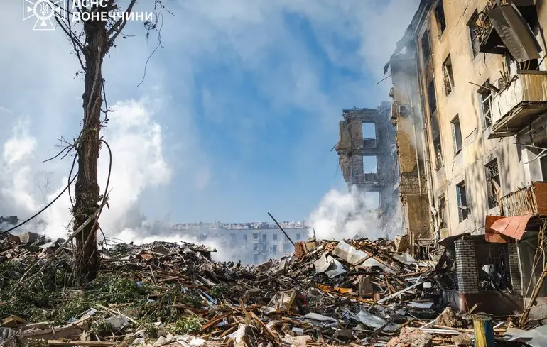 Удар по багатоповерхівці у Краматорську: зросла кількість загиблих 