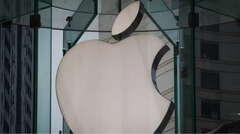 Акції Apple зросли через інвестиції в США на $100 млрд