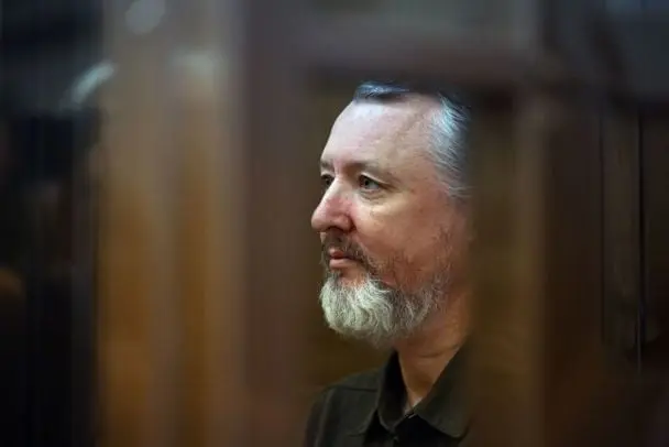 Наказ Порошенка, який дозволив бойовикам Гіркіна уникнути знищення, є держзрадою – експерт