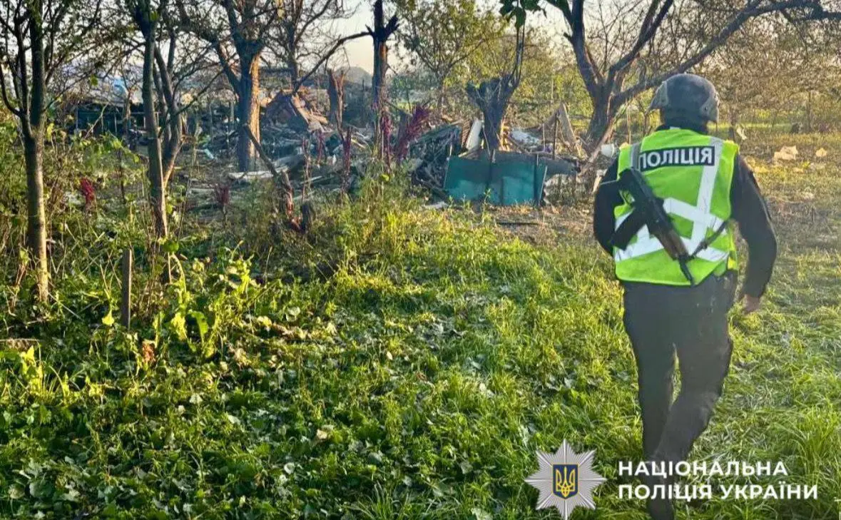 На Київщині після атаки рф пошкоджені будинки та авто у різних районах, постраждав чоловік