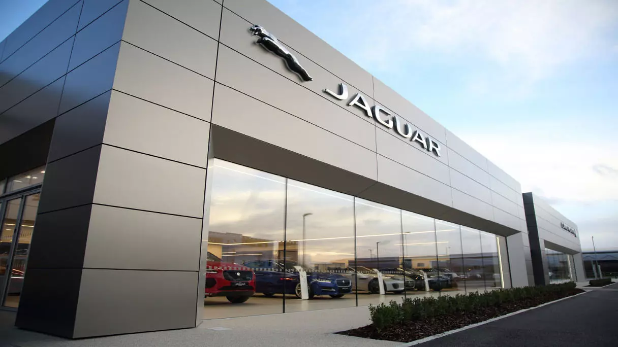 Виробництво Jaguar Land Rover зупинилося через атаку хакерів