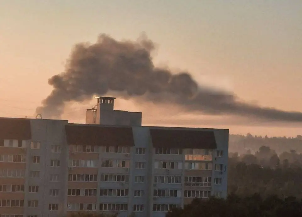 Брянск и Ростовскую область атаковали дроны. Возник пожар в районе ж/д станции – видео