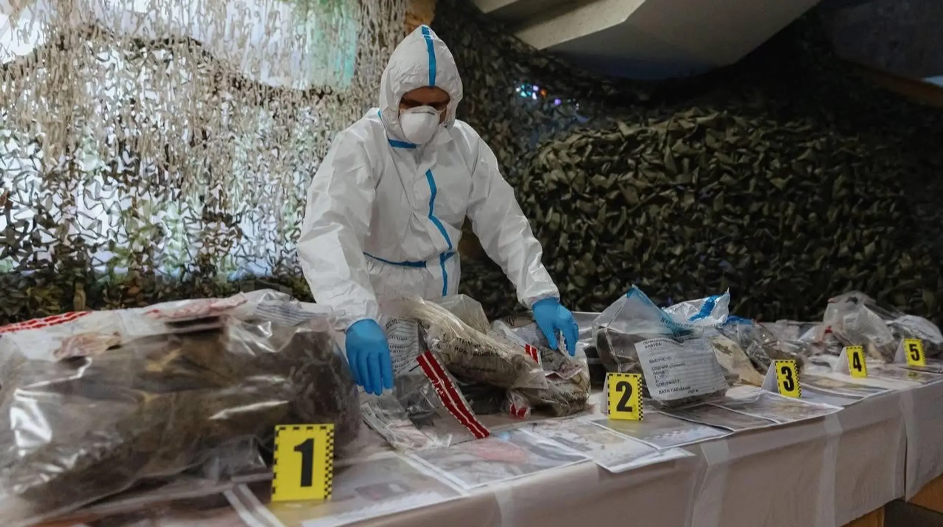Україна пропонує росіянам здавати ДНК за кордоном, щоб віддати помилково передані тіла окупантів