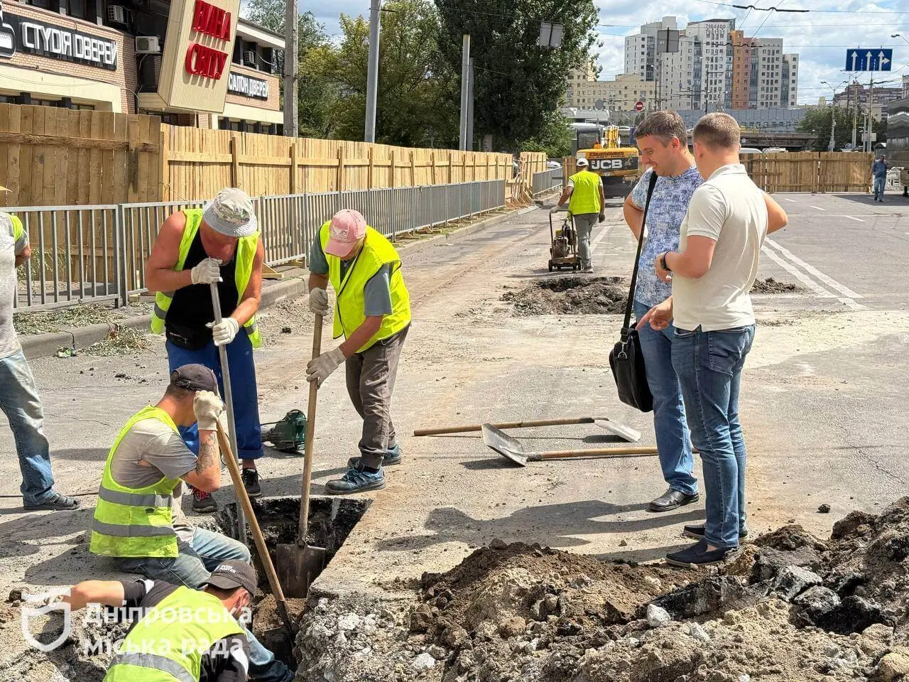 Підтоплень більше не буде: у центрі Дніпра оновлюють зливову каналізацію