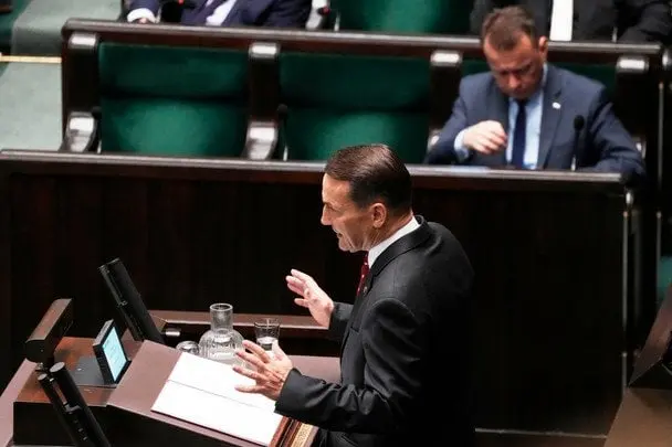 Польський завод став мішенню російських “Шахедів”: Сікорський повідомив подробиці