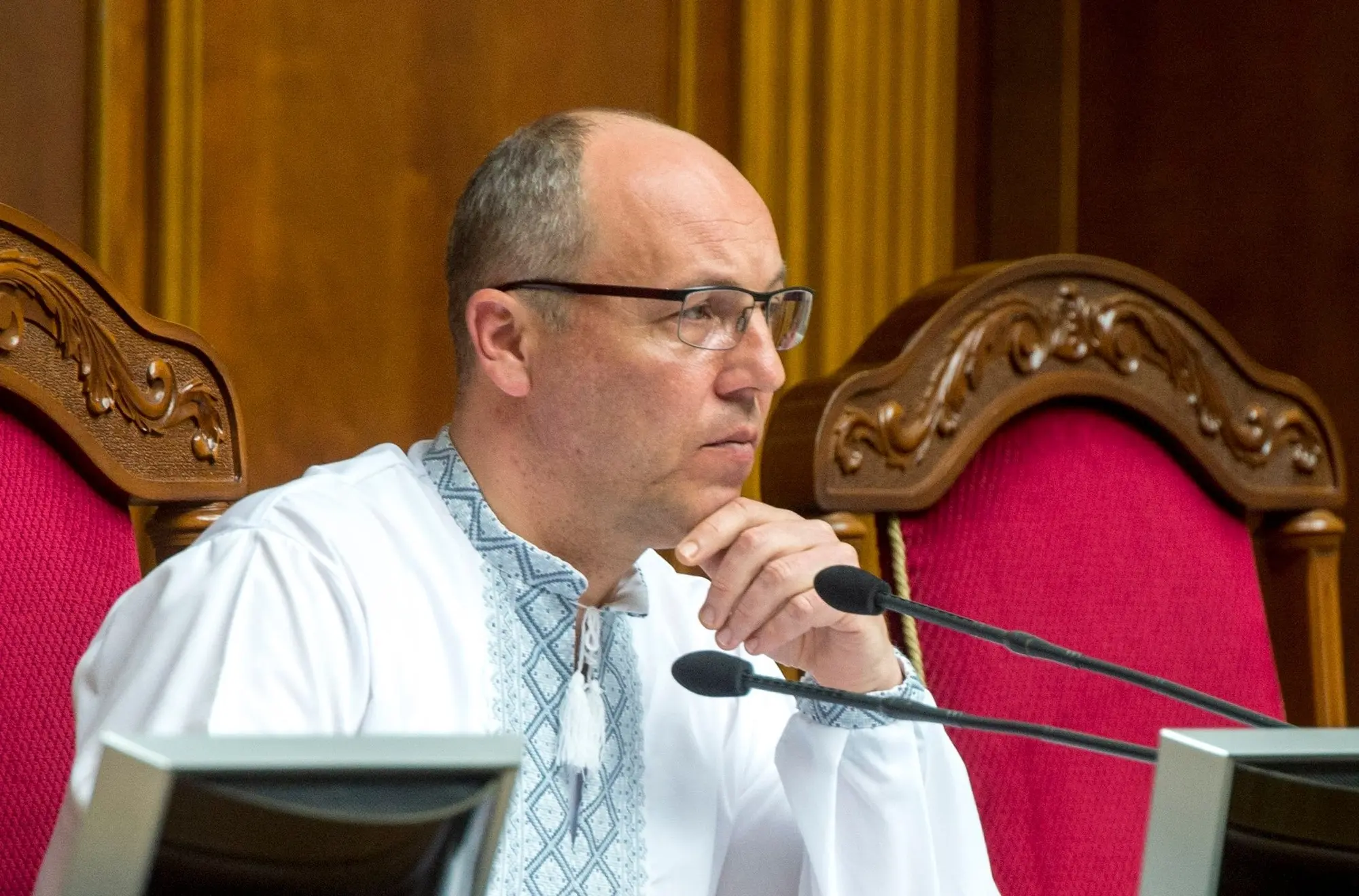 Следователи не исключают российский след в убийстве Парубия. Связи с Фарионом не видят