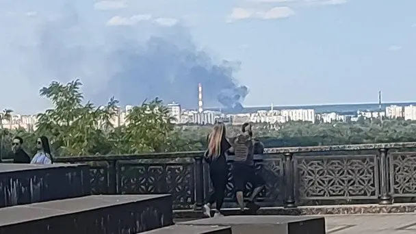 У Києві пролунав потужний вибух: над столицею "валить" чорний дим — що відомо