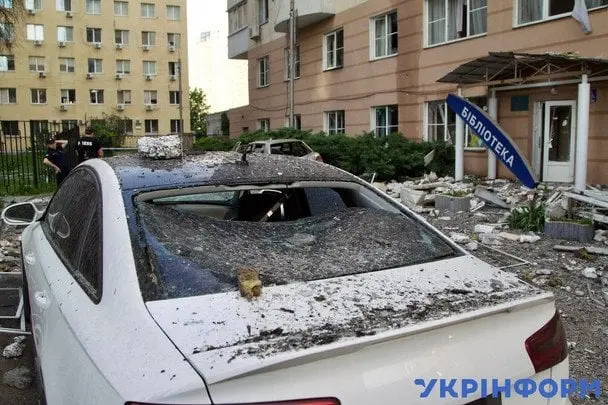 Масована атака на Київ балістикою та дронами: кількість постраждалих та руйнувань зросла — що про них відомо