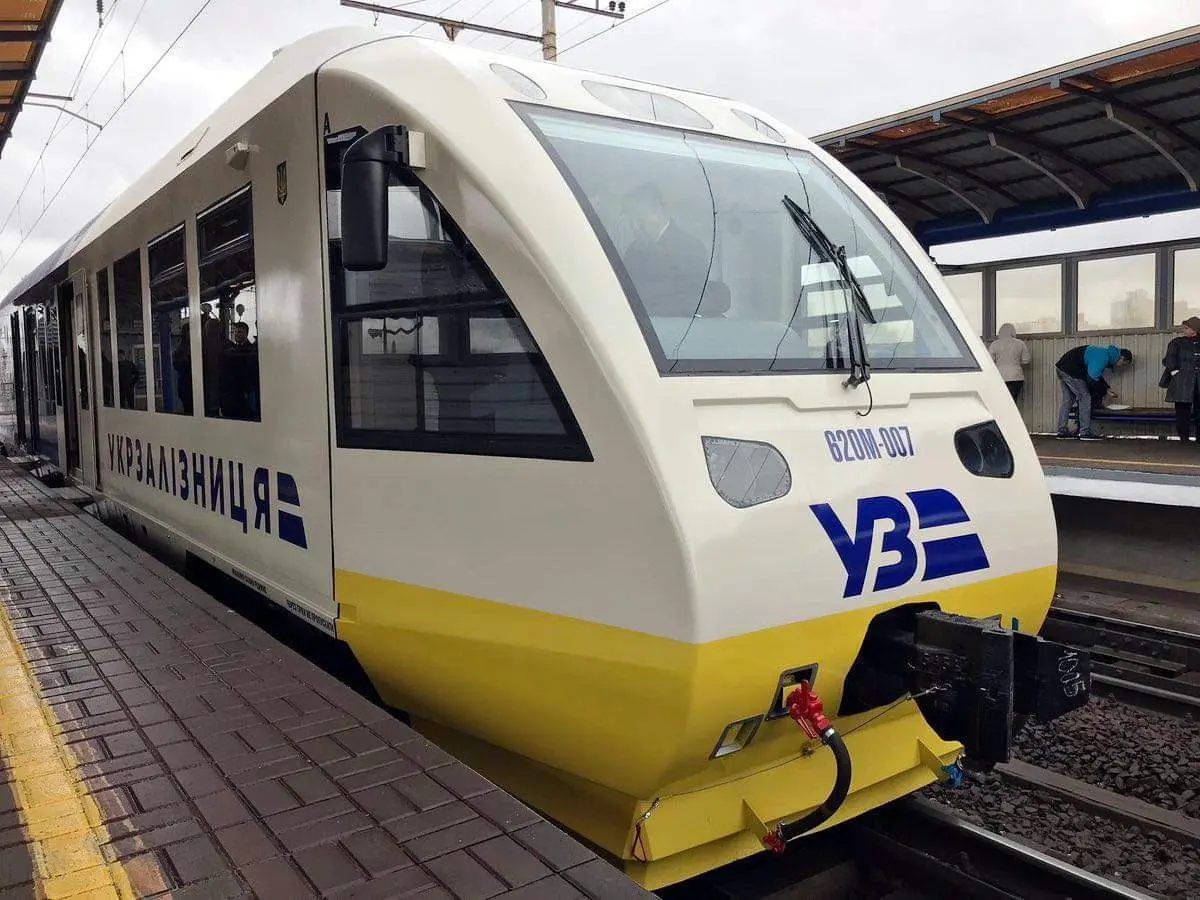 Які приміські рейси ходять скасували на Харківщині через негоду