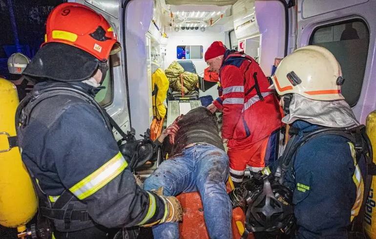 Після російського доронового удару у двох районах Харкова постраждали люди — ОВА