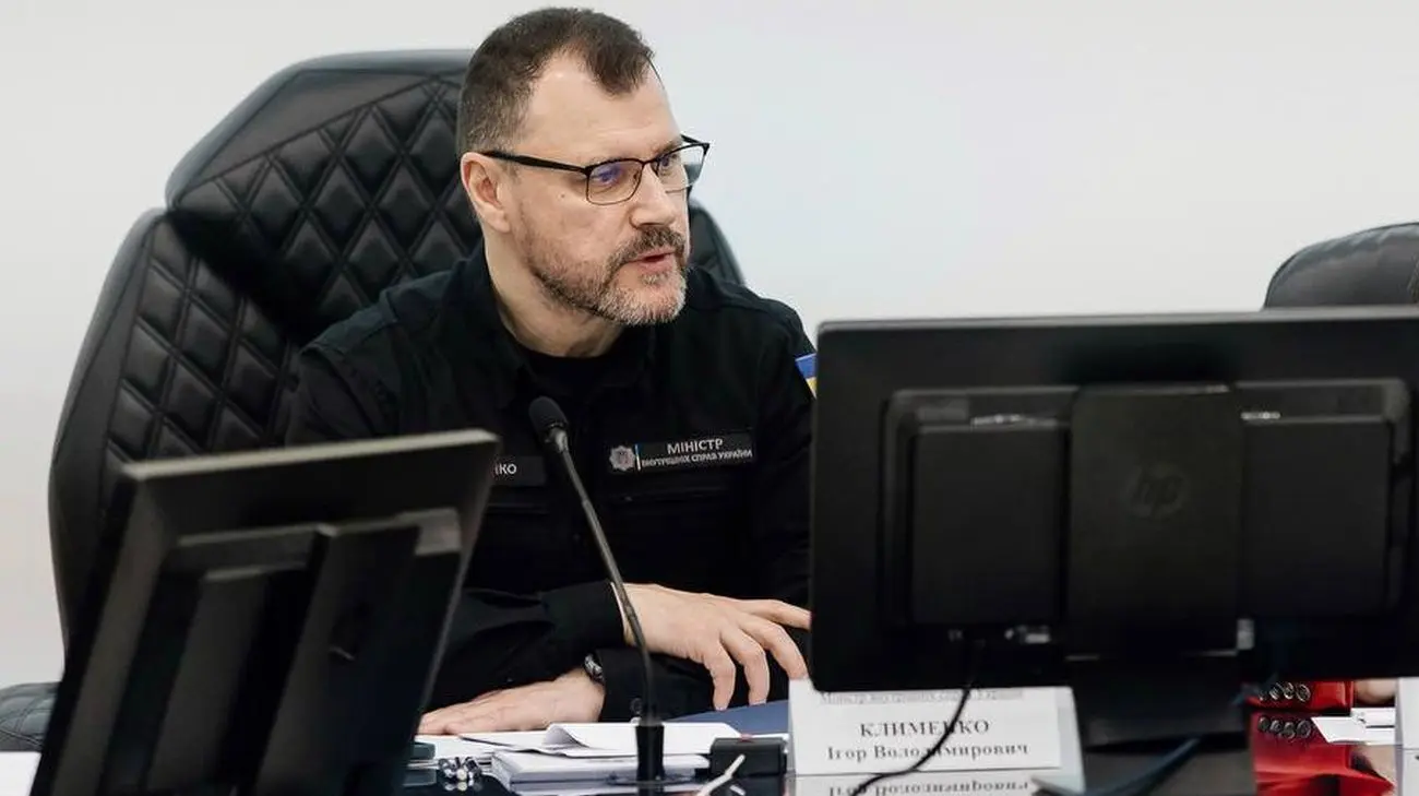 Глава МВС прокоментував протести: "Ми навчились відчувати, що відбувається в країні"