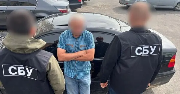 На Тернопільщині директор коледжу влаштовував на навчання за хабар
