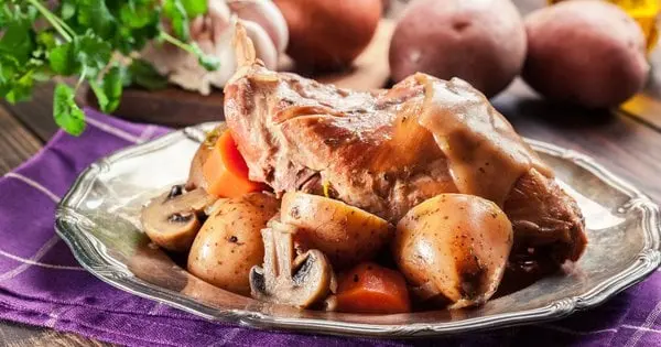 Запечений кролик з овочами: смачний та корисний рецепт