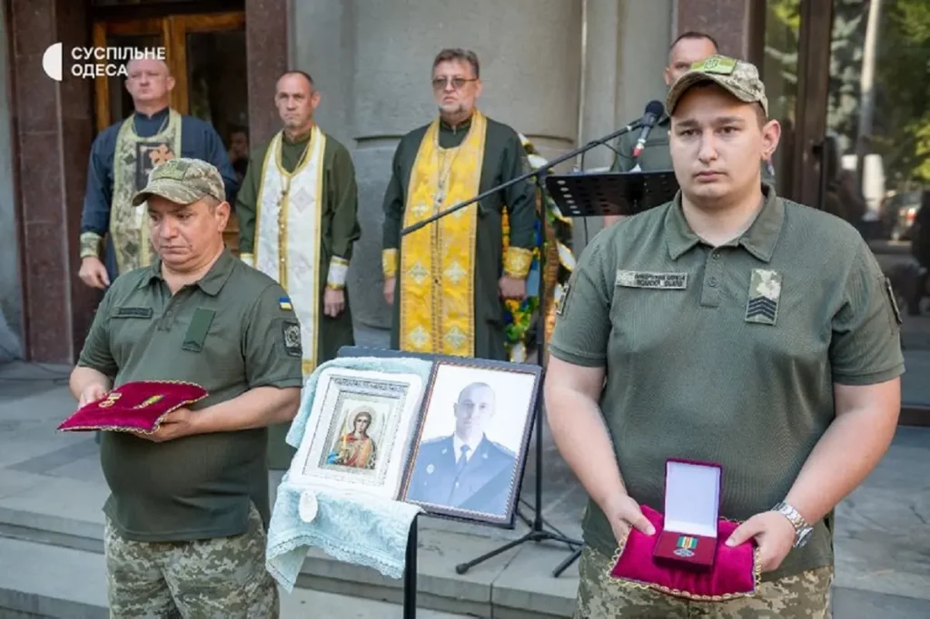 В Одесі попрощалися з прикордонником Денисом Качурко, який загинув на Херсонщині