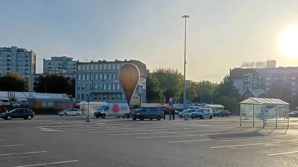 На сході Польщі приземлились метеозонди з контрабандними цигарками