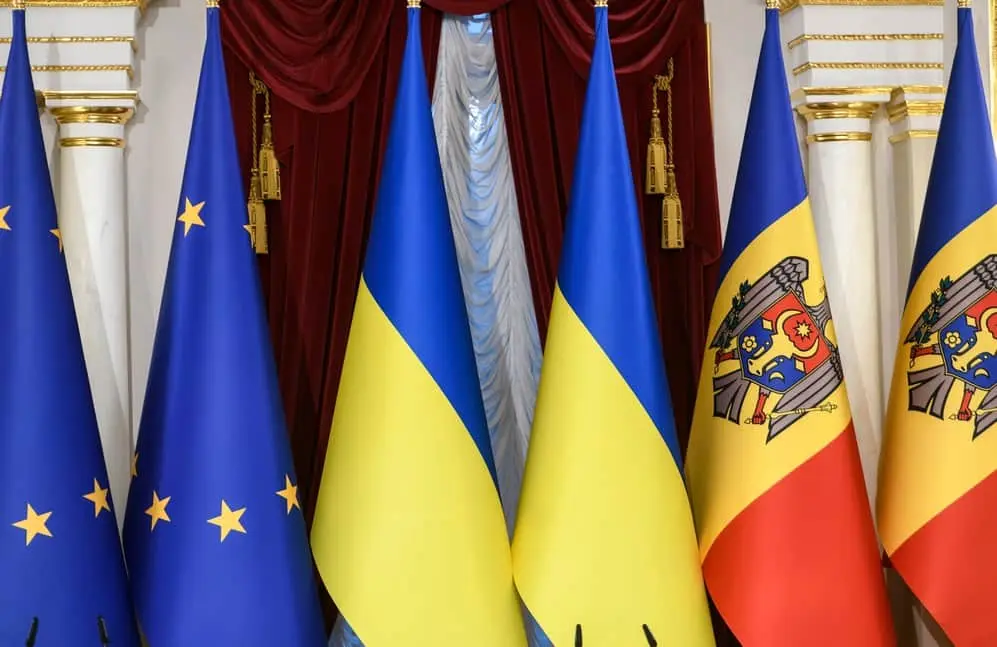 ЗМІ: запуск переговорів про вступ з Україною та Молдовою у червні малоймовірний