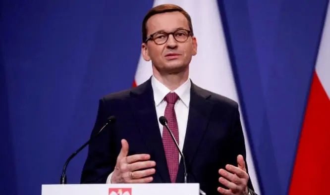 Експрем’єр Польщі закликає до депортацій за демонстрацію "бандерівської символіки"