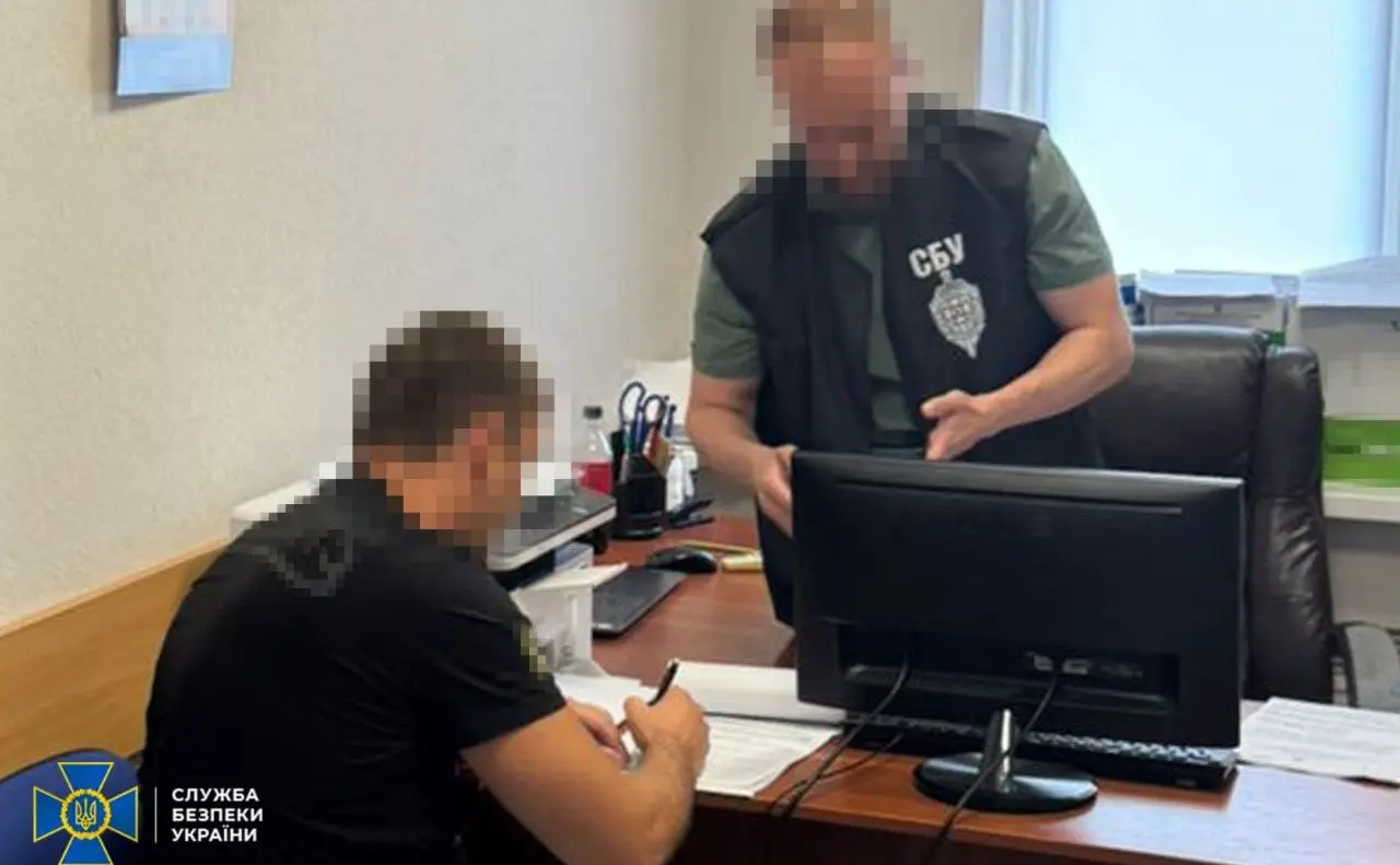 Розтратив 1 млрд грн на «закупівлі» харчування для ЗСУ: СБУ викрила експосадовця Міноборони