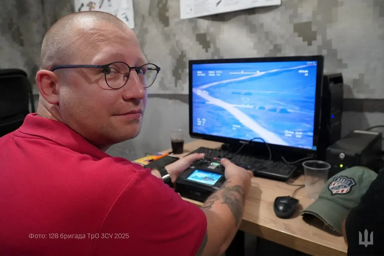 Був бойовим медиком, водієм військової вантажівки та оператором дронів: історія захисника з ТрО Дніпра