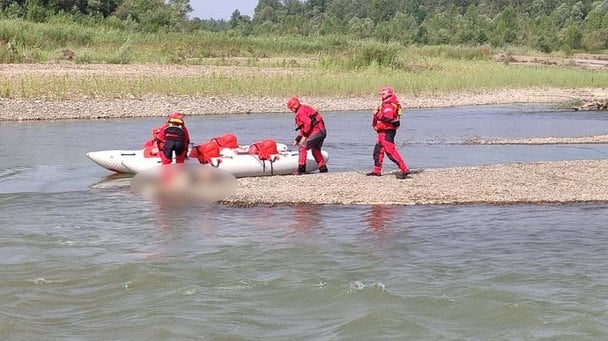 На Чернігівщині з річки дістали тіло 15-річного підлітка: подробиці трагедії