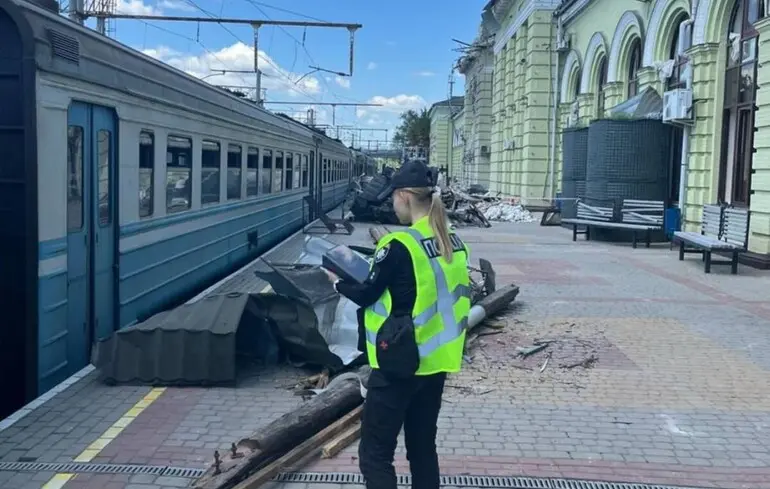 У Лозовій зросла кількість поранених унаслідок масованої атаки "Шахедів"