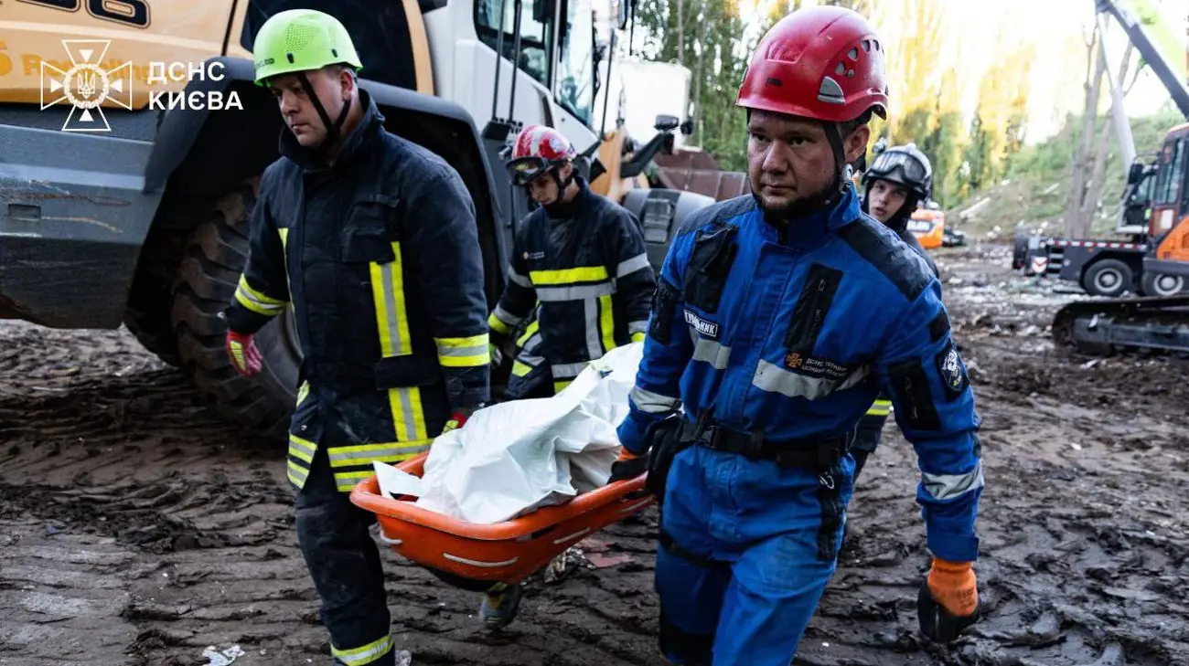 До 26 зросла кількість загиблих внаслідок російського удару по Києву, з них 3 дитини