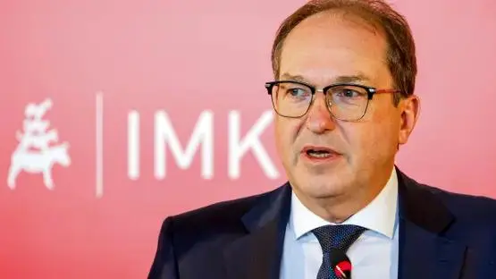 Глава МВС Німеччини в Ізраїлі хоче обговорити створення "кіберкупола"