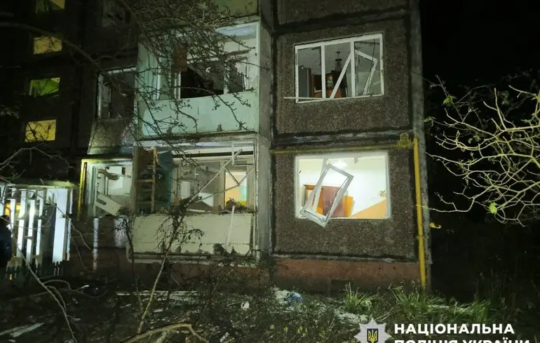 Росіяни вдарили по Чернігову. Є постраждалі люди, пошкоджені будинки та інфраструктура