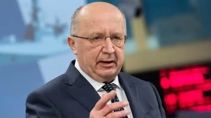 Єврокомісар після вторгнення БпЛА в Польщу: терміново потрібна "стіна дронів"