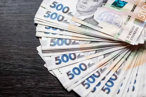 Кому з бюджетників підвищать зарплати 2026 року