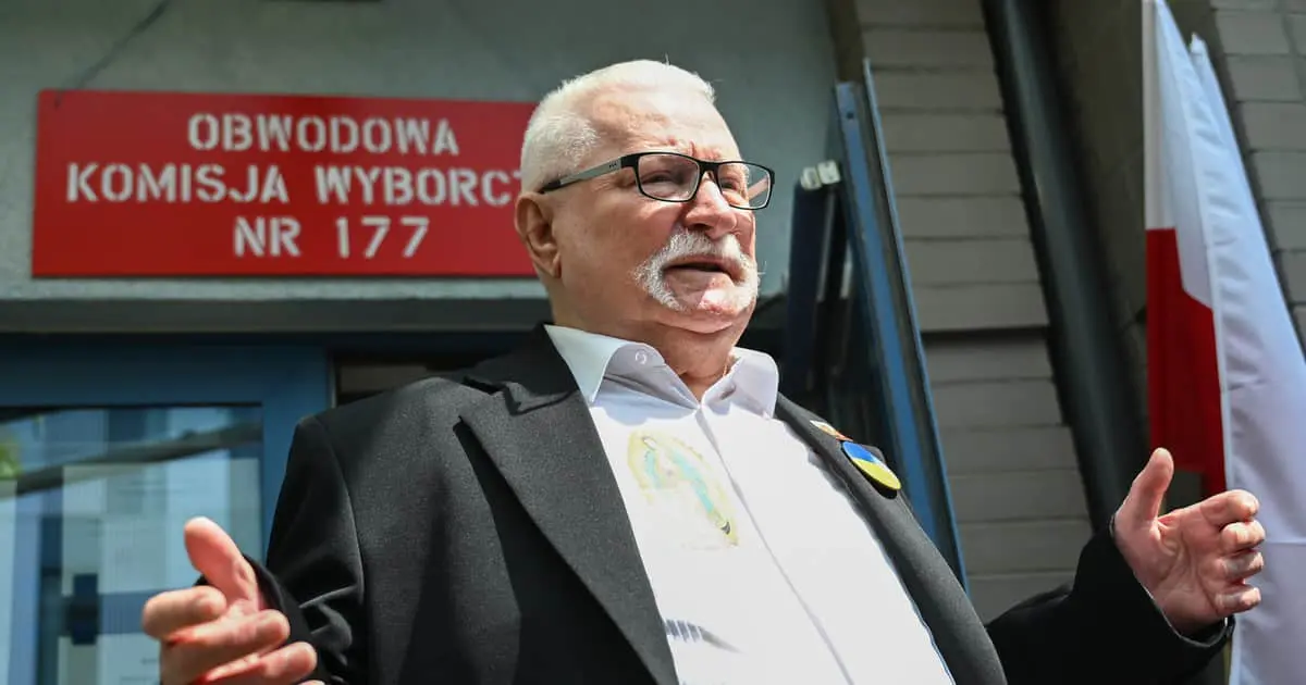 Експрезидент Польщі обурений підсумками виборів: демократія в країні зазнала краху