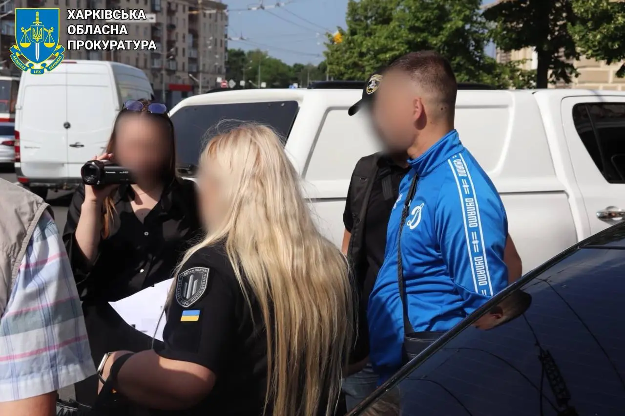 Двоє вже екскопів хотіли підставити колегу в Харкові, що вигадали – слідство