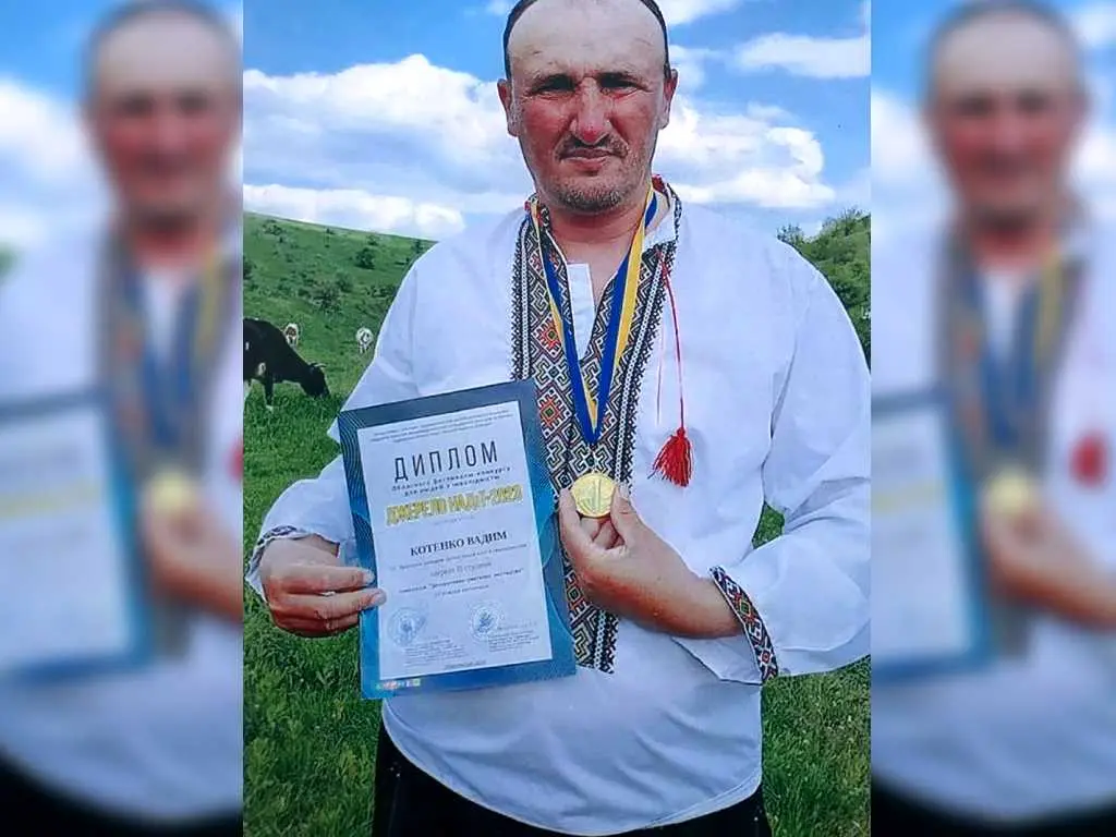 Справа не для чоловіка? Про мешканця Одещини, який вишиває ікони