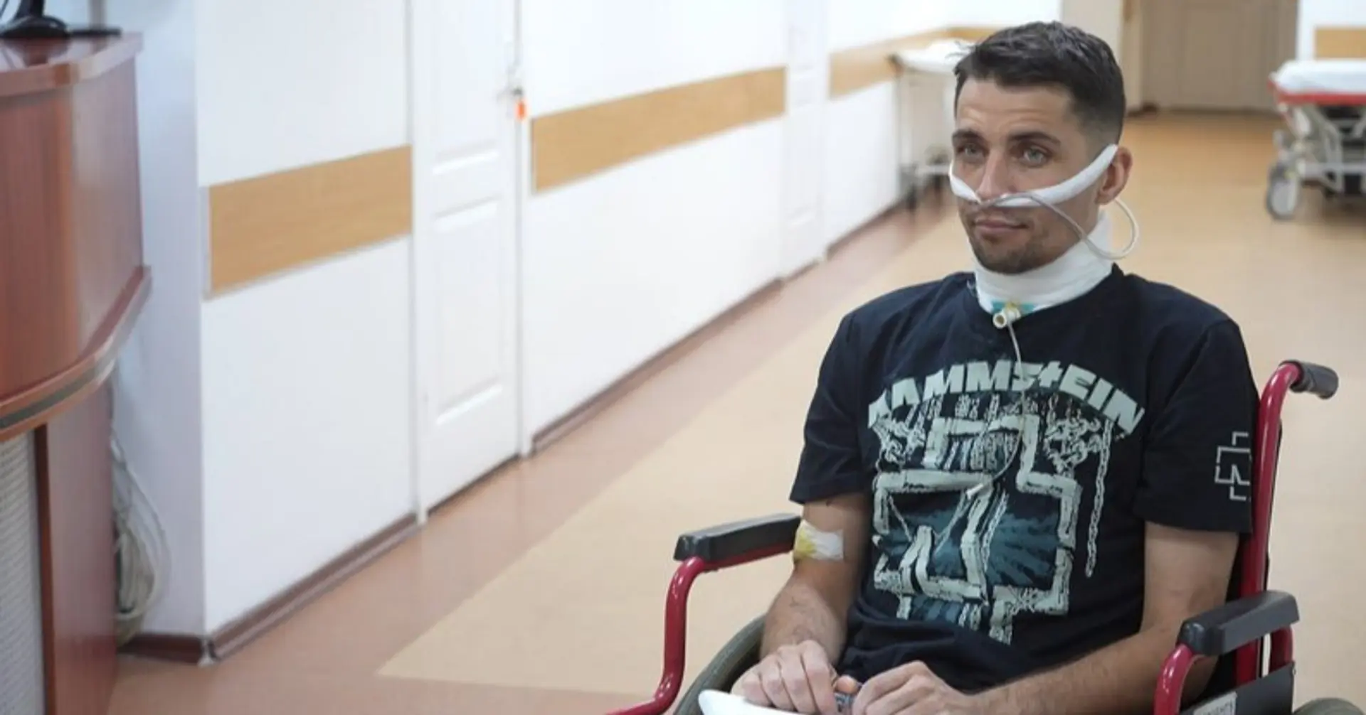 П’ять діб повз до українських позицій з перерізаним горлом. Історія військового, який пережив полон
