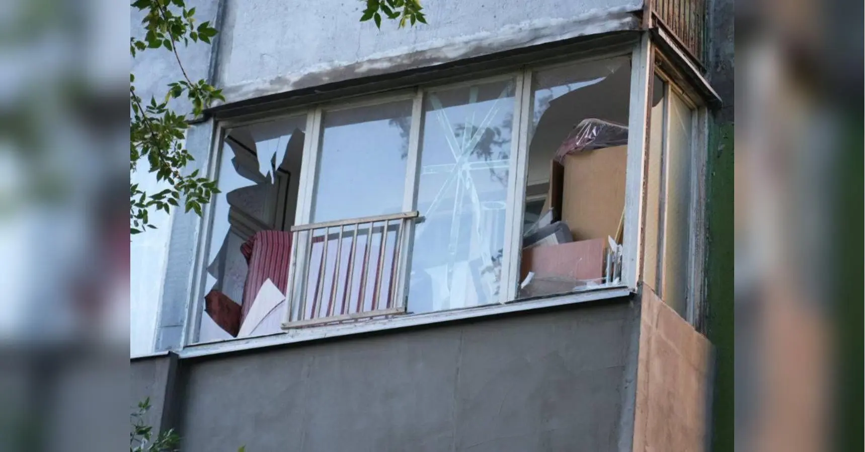 Окупанти вночі атакували Запоріжжя: є поранені, зруйновані будинки
