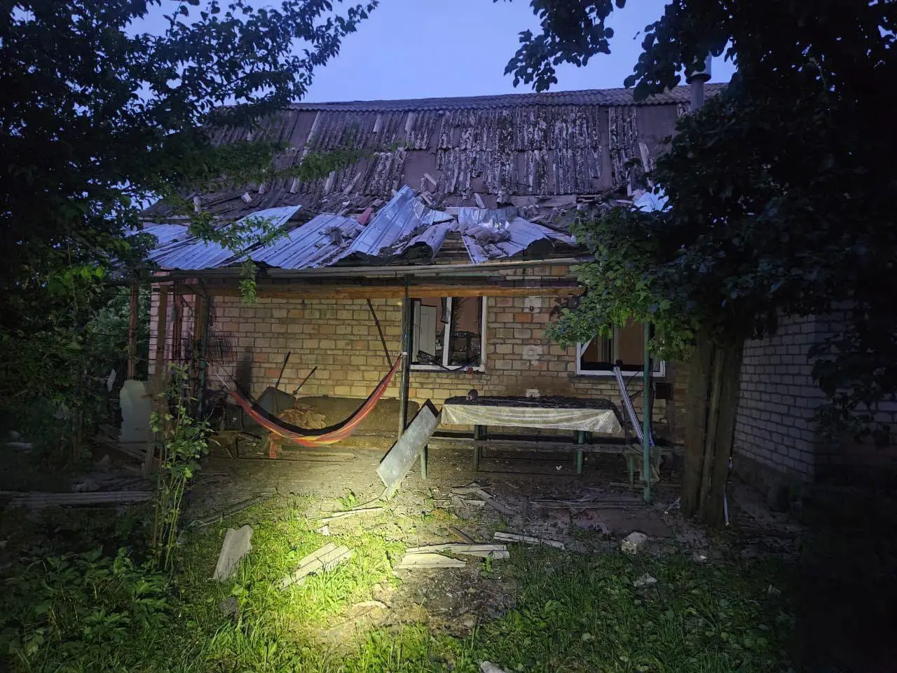 Київщина ліквідовує наслідки масованої нічної атаки ворога