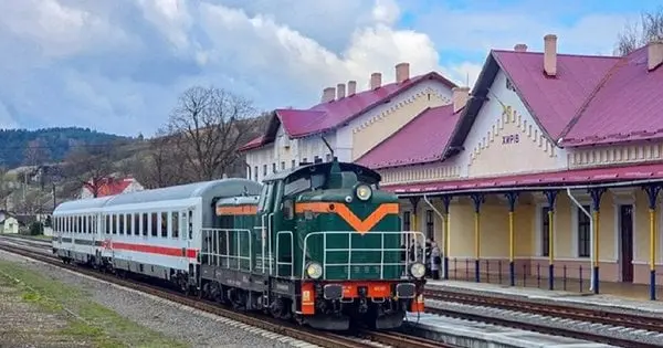 Польський перевізник заявив про скасування анонсованого сполучення з Сянока до Хирова