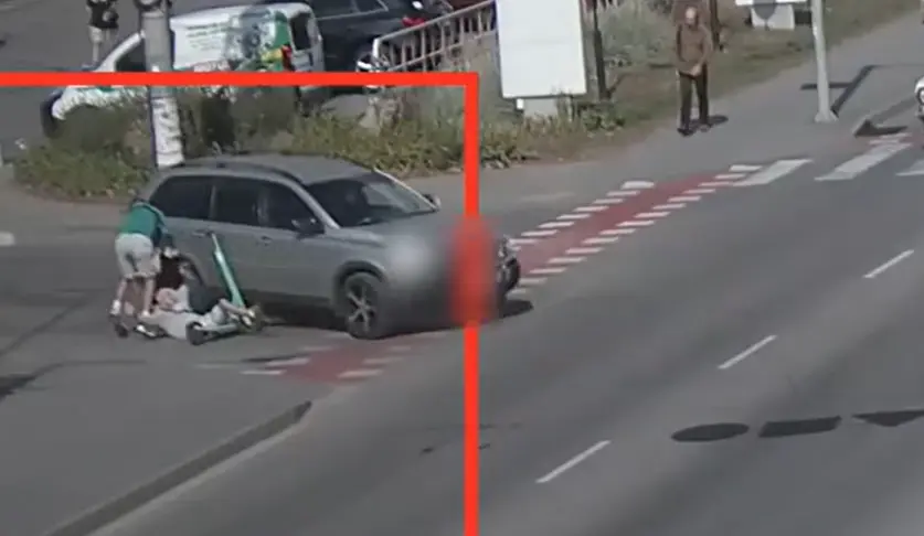 У Вінниці сталась ДТП за участі автомобіля та електросамоката, на якому було двоє осіб. ВІДЕО