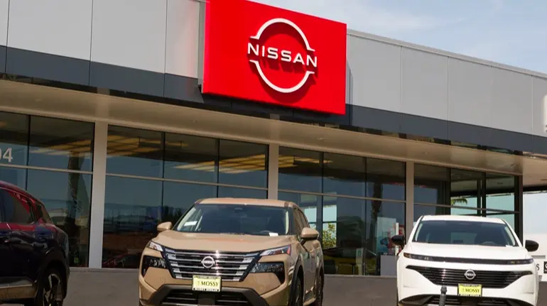 Nissan відкликає понад 440 тисяч авто через ризик відмови двигуна 