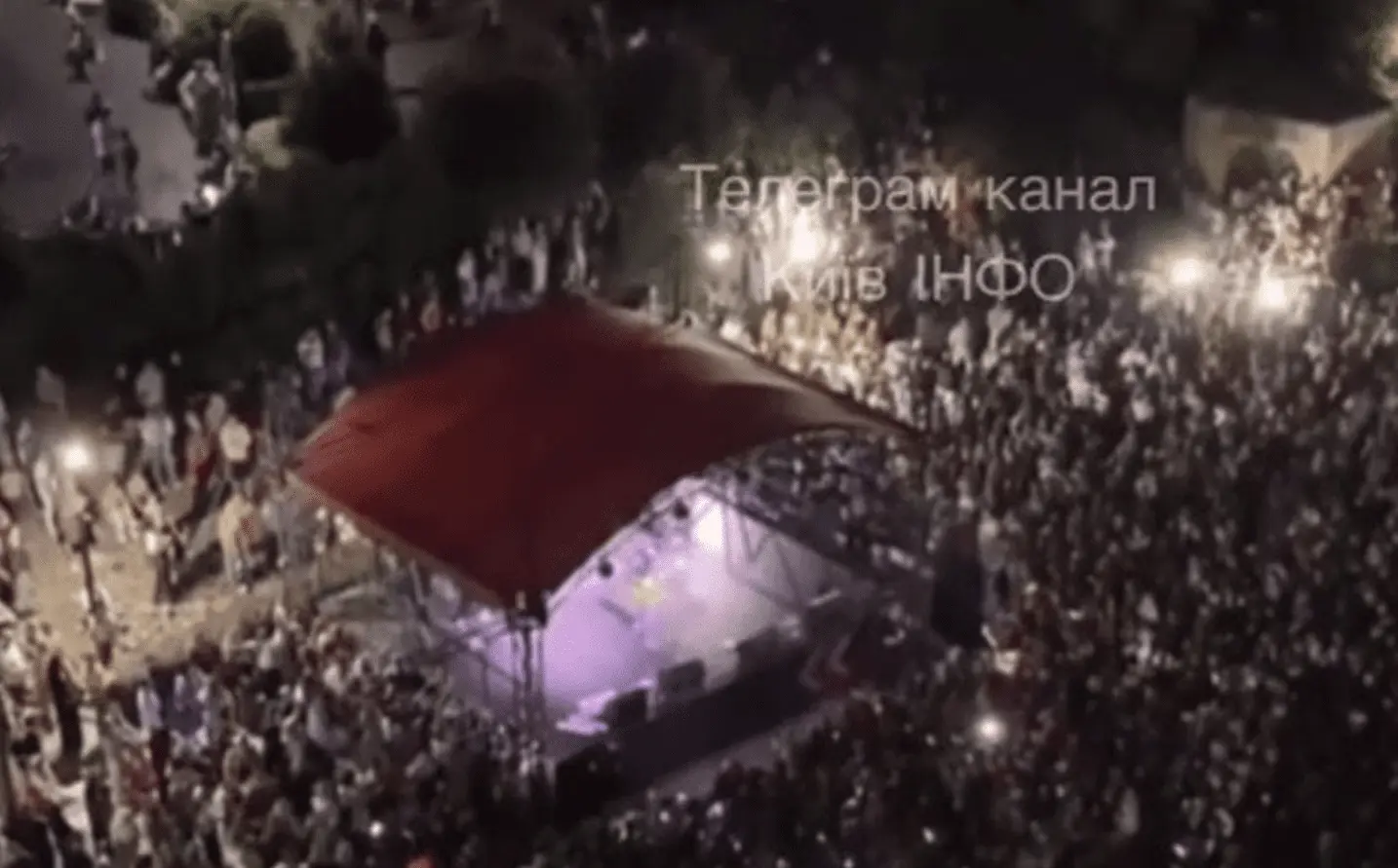 В одному ЖК Софіївської Борщагівки припинили непогоджений з військовими концерт, організаторів обіцяють оштрафувати