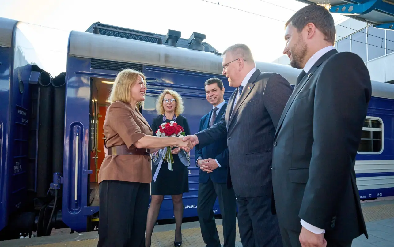 До Києва прибула прем’єрка Латвії 