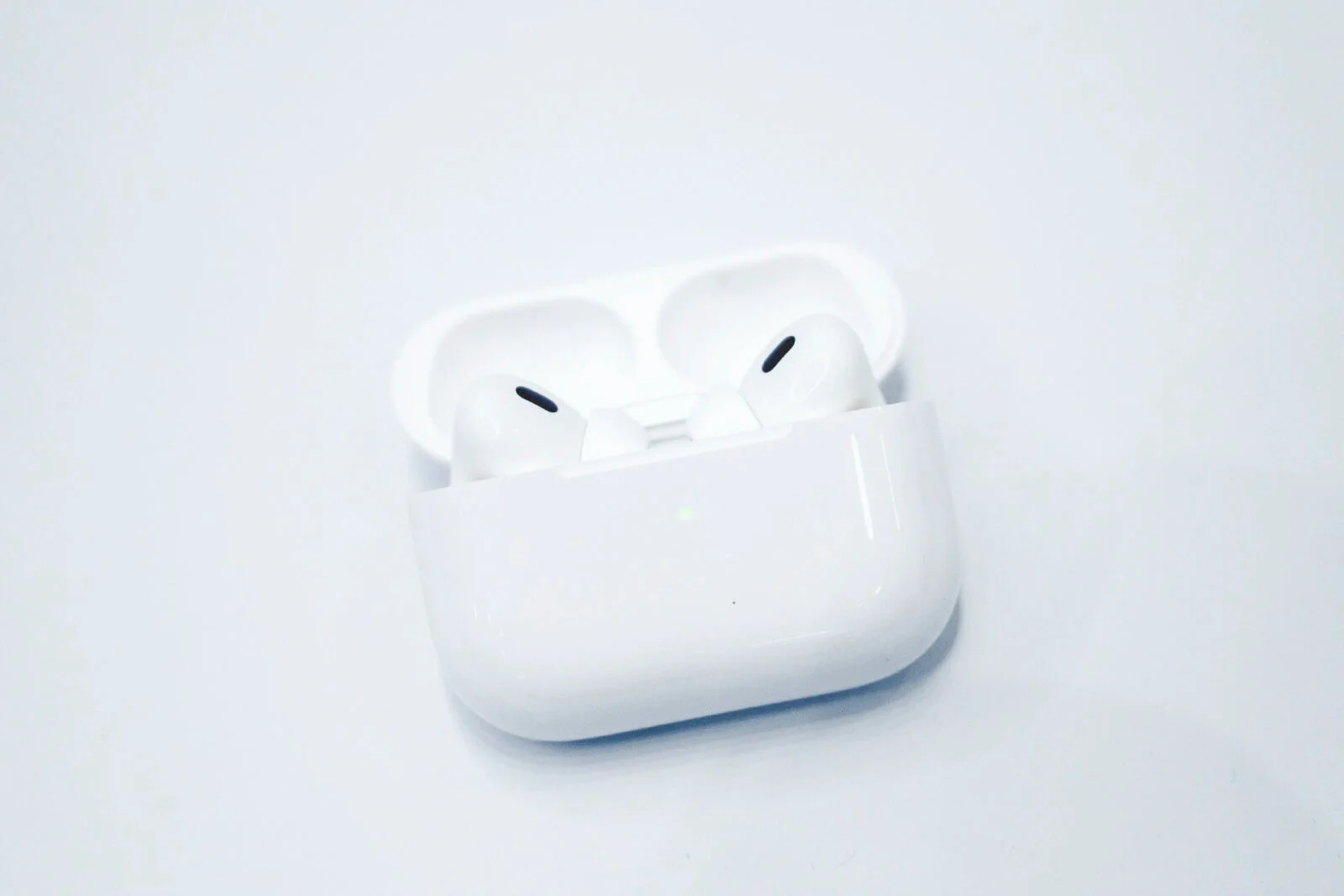 З затримкою випуску Siri, далі можуть вийти AirPods Pro 3