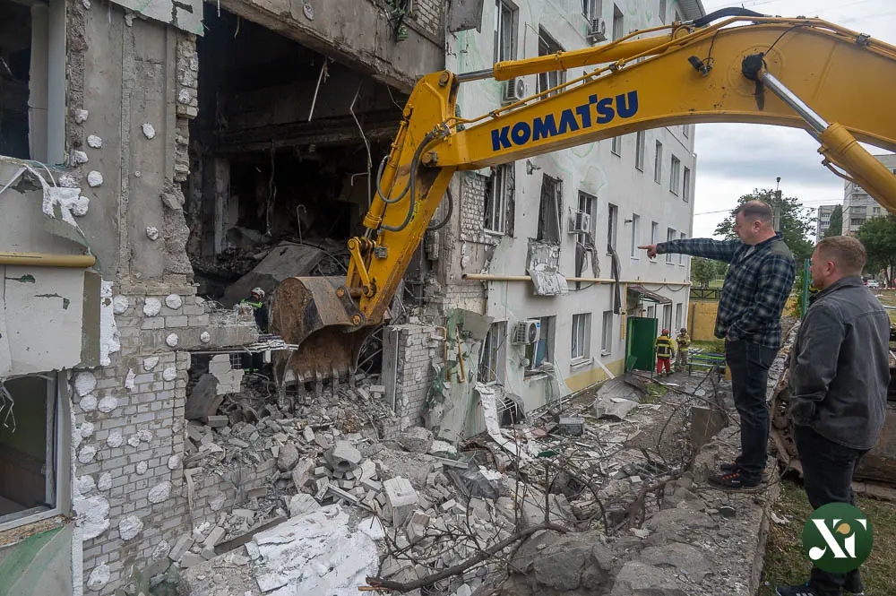 Розбитий російськими безпілотниками будинок на Великій Кільцевій у Харкові знесуть – міська влада