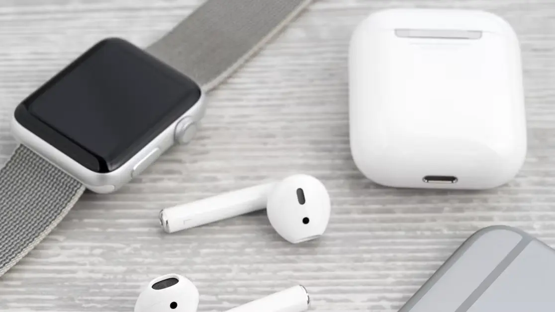 Apple Watch та AirPods залишаються лідерами ринку