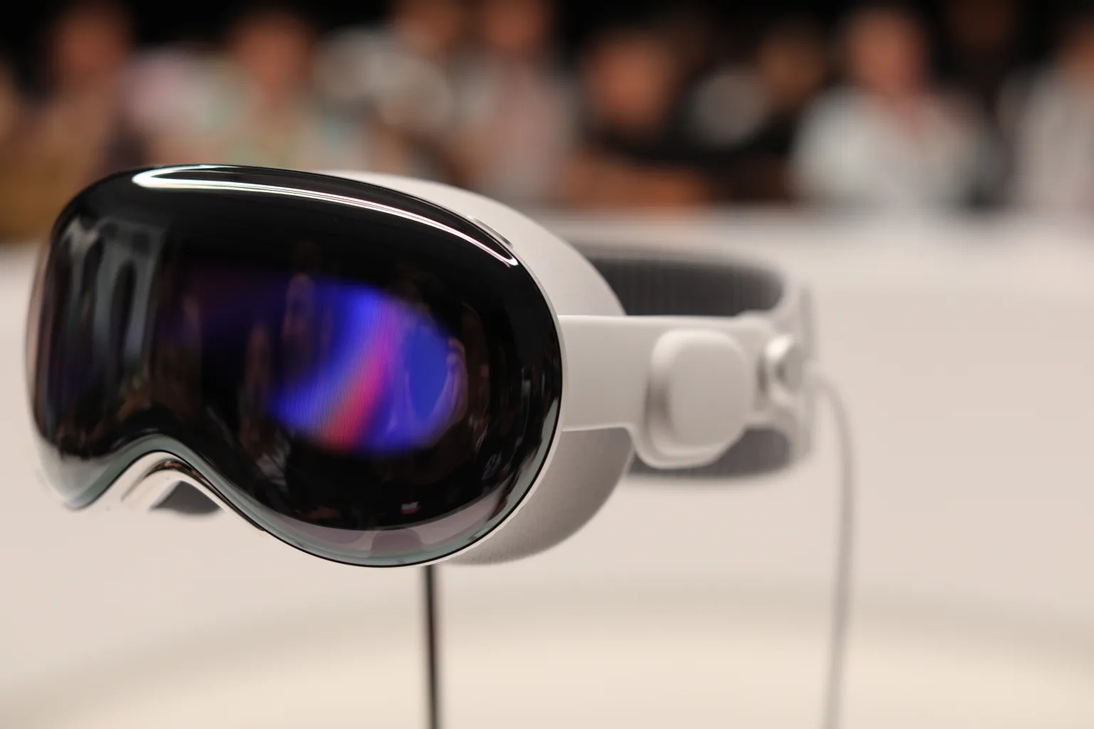 Apple відкладає плани щодо модернізації Vision Pro VR