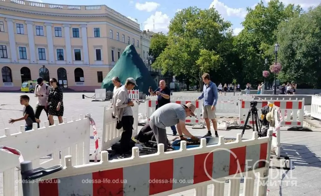 Історичні розкопки й очікування дощу: сім миттєвостей одеського тижня