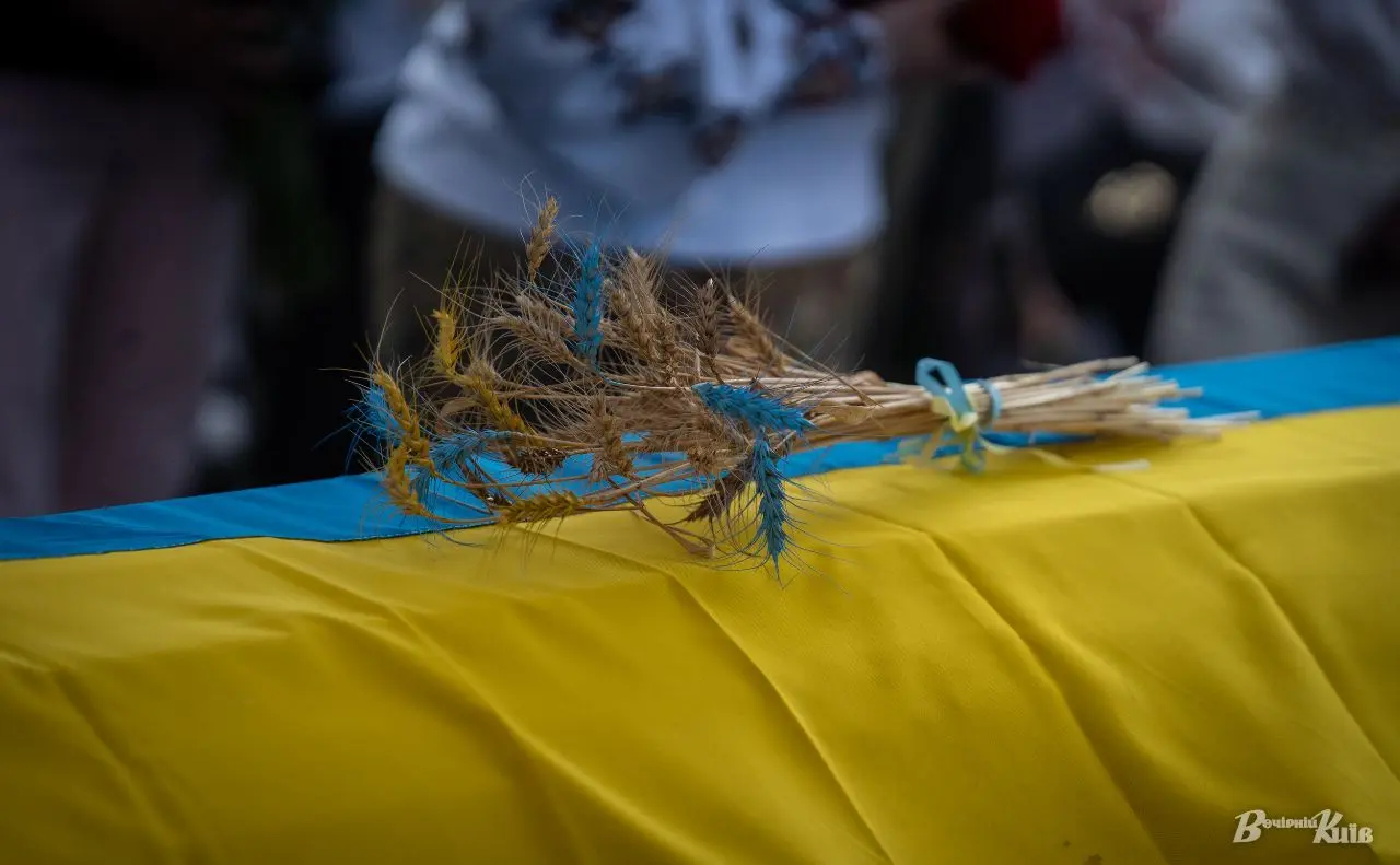 У столичному госпіталі помер від поранень сержант Андрій Худенко з Київщини